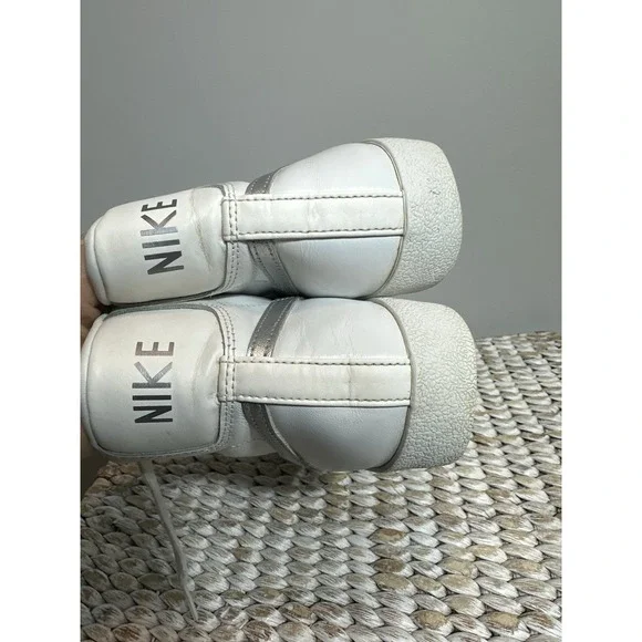 Nike Blazer Mid '77 Vintage White Silver Sneakers CZ1055-112 Women's Size 9.5 - Picture 7 of 9